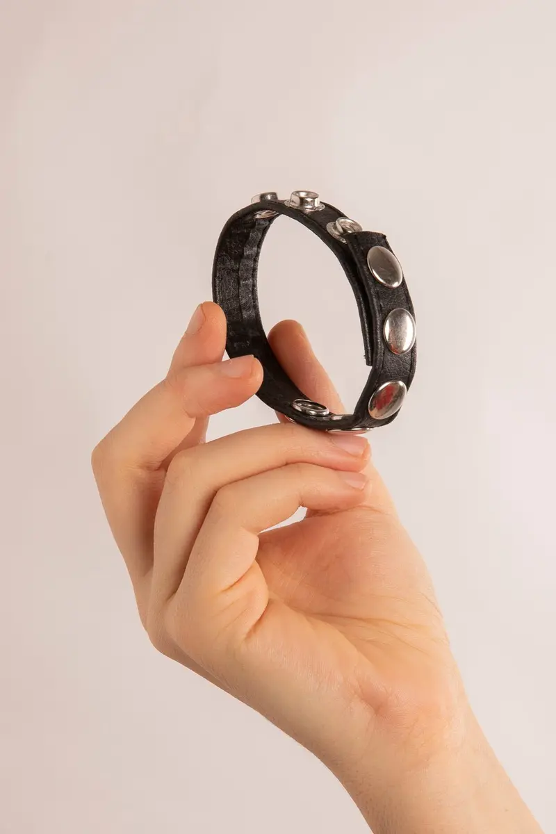 Multi Snap Cock Ring in Pelle Nero