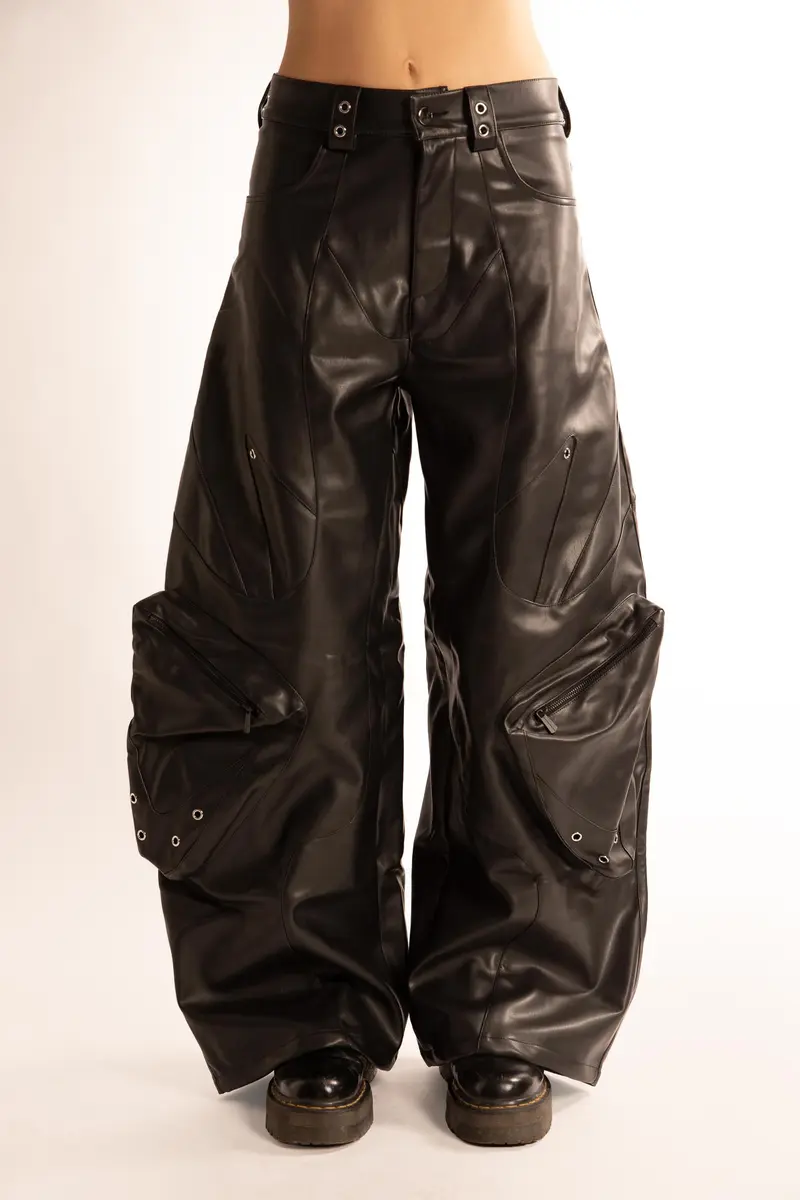 Namilia Cyclone Pantaloni in Eco Pelle