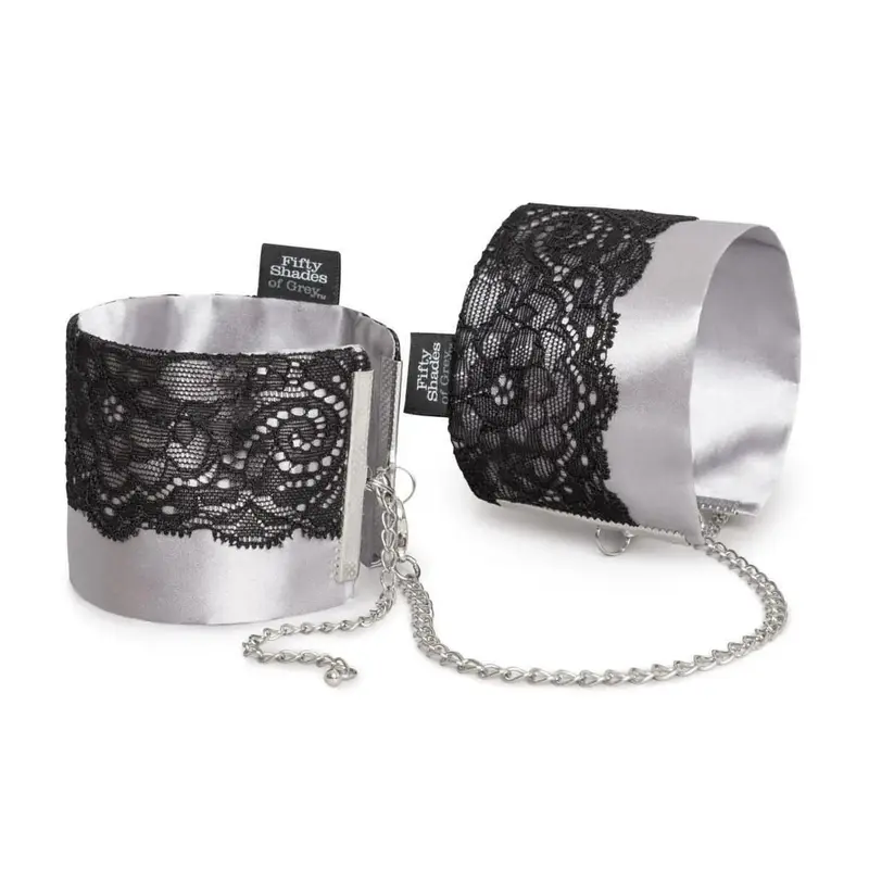 Play Nice Polsini in Raso e Pizzo – Eleganza Soft BDSM