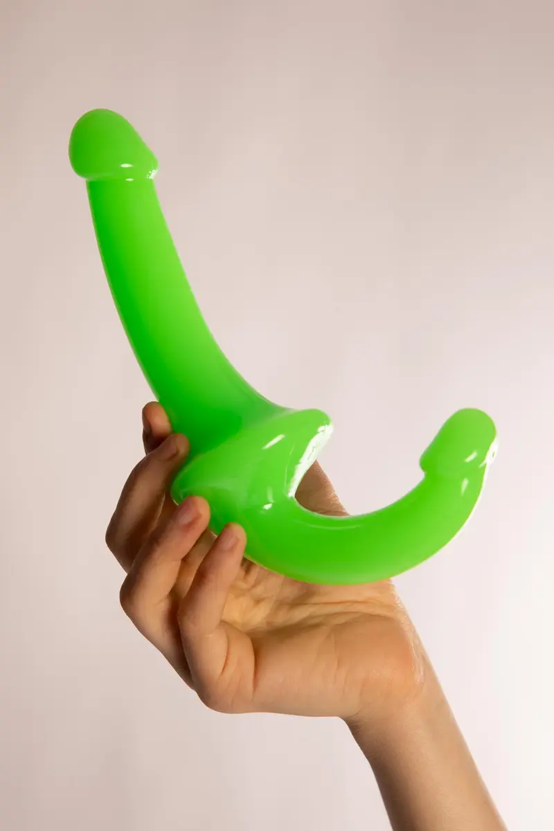 Strapless Dildo Verde Fluorescente