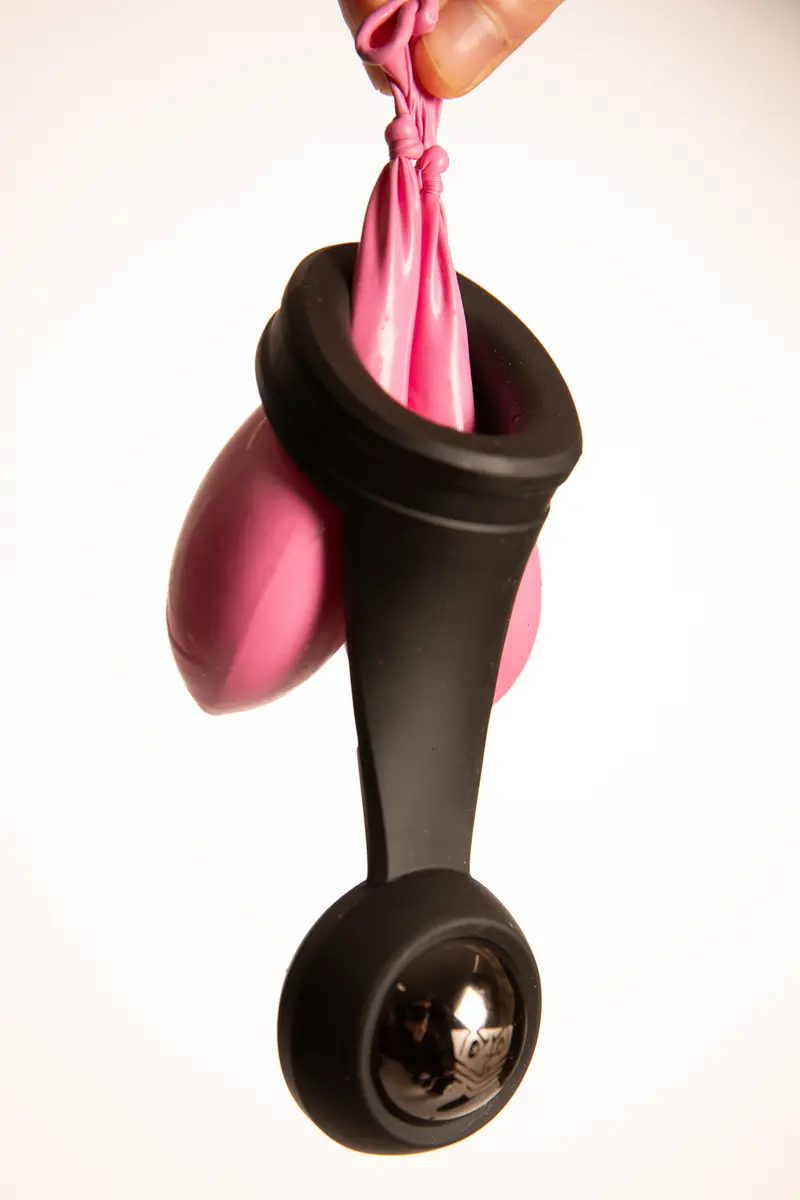Swing N' Hang per Testicoli con Peso