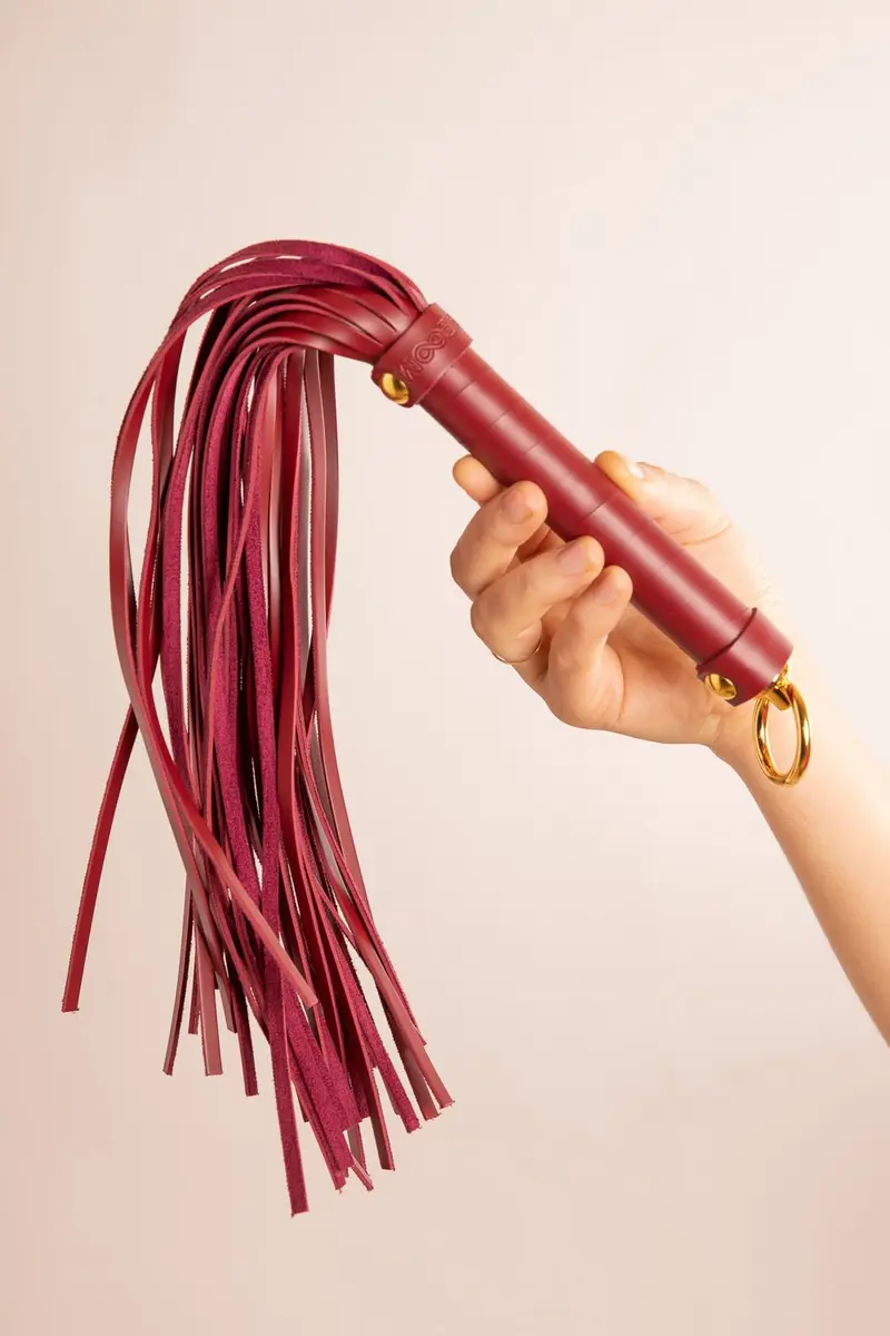 Taboom Frusta con Frange Rossa