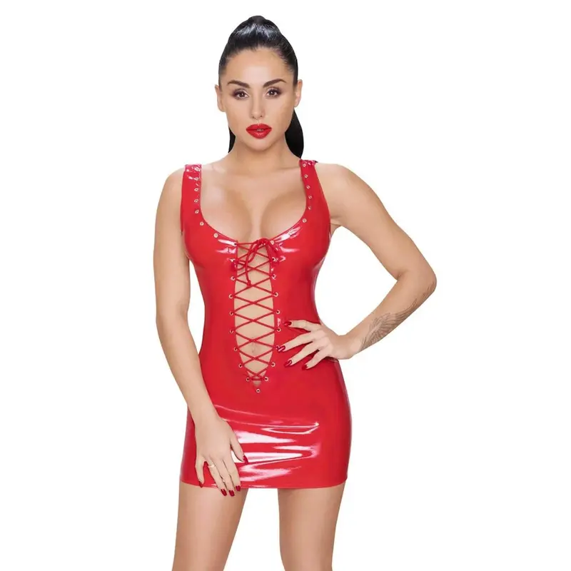 Vestitino in vinile rosso sexy – Look effetto pelle audace